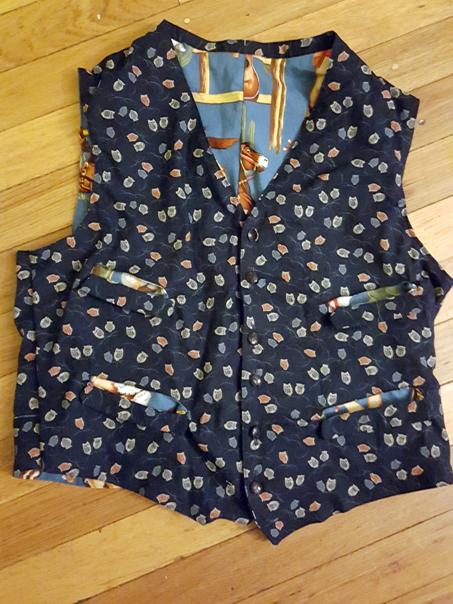 Dot-dot-owl vest